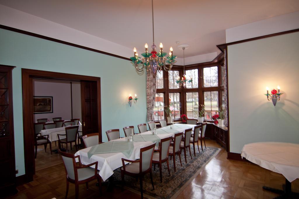 Parkhotel Unter Den Linden Halberstadt Dış mekan fotoğraf